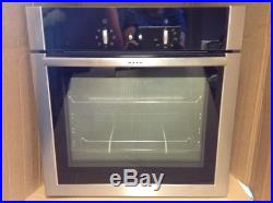 Neff B14M42N5GB Electric Single Oven with 66L Capacity in Stainless Steel
