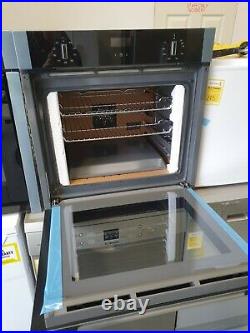 NewithEx-display Neff Built-in Electric Single Oven. Warranty included